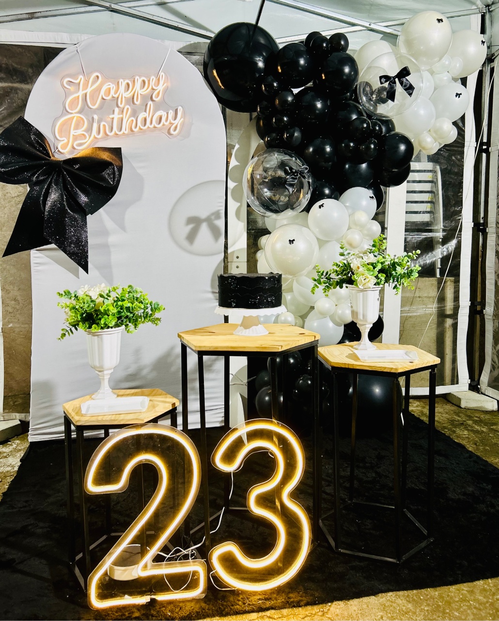 Laço Preto Decoração Montada  - Sonho de Festa