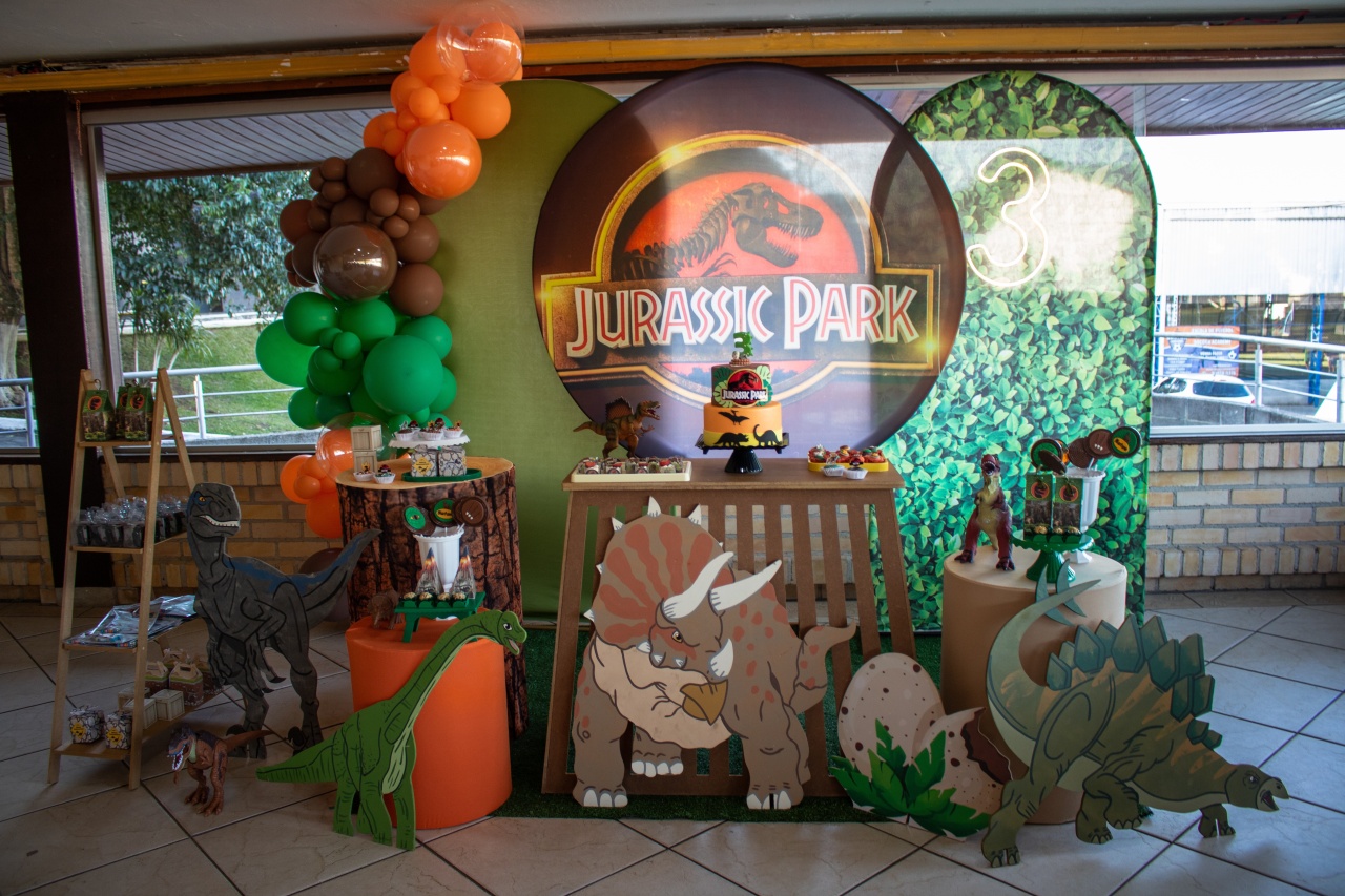 Kit Com Montagem Jurask Park  - Sonho de Festa