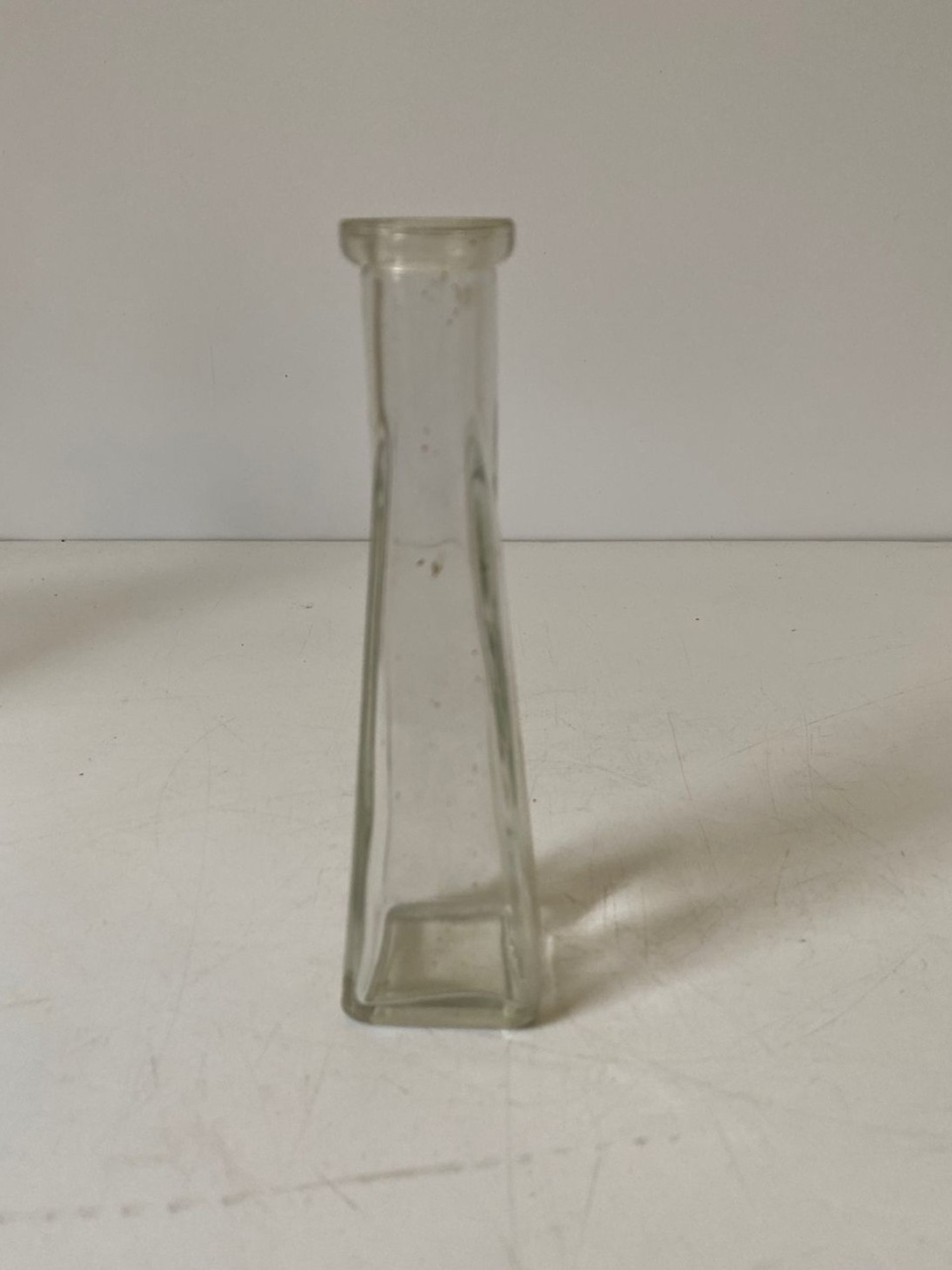 Garrafa Triângulo 3X16Cm - Beck Decorações