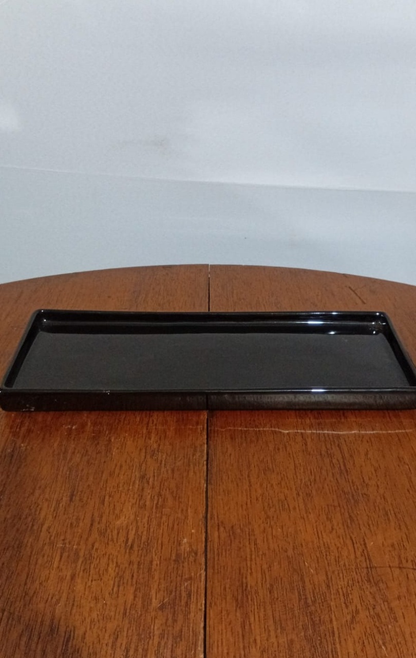 Bandeja Cerâmica Ret. Pr 15,5X35Cm - Beck Decorações