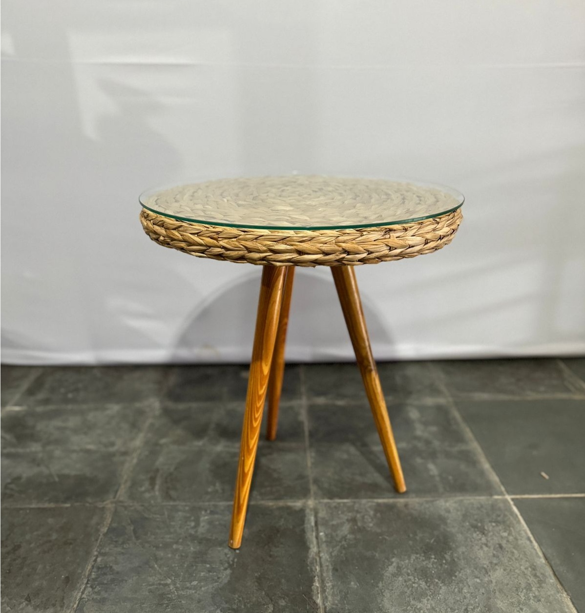Mesa de Palha Tampo de Vidro G - Beck Decorações