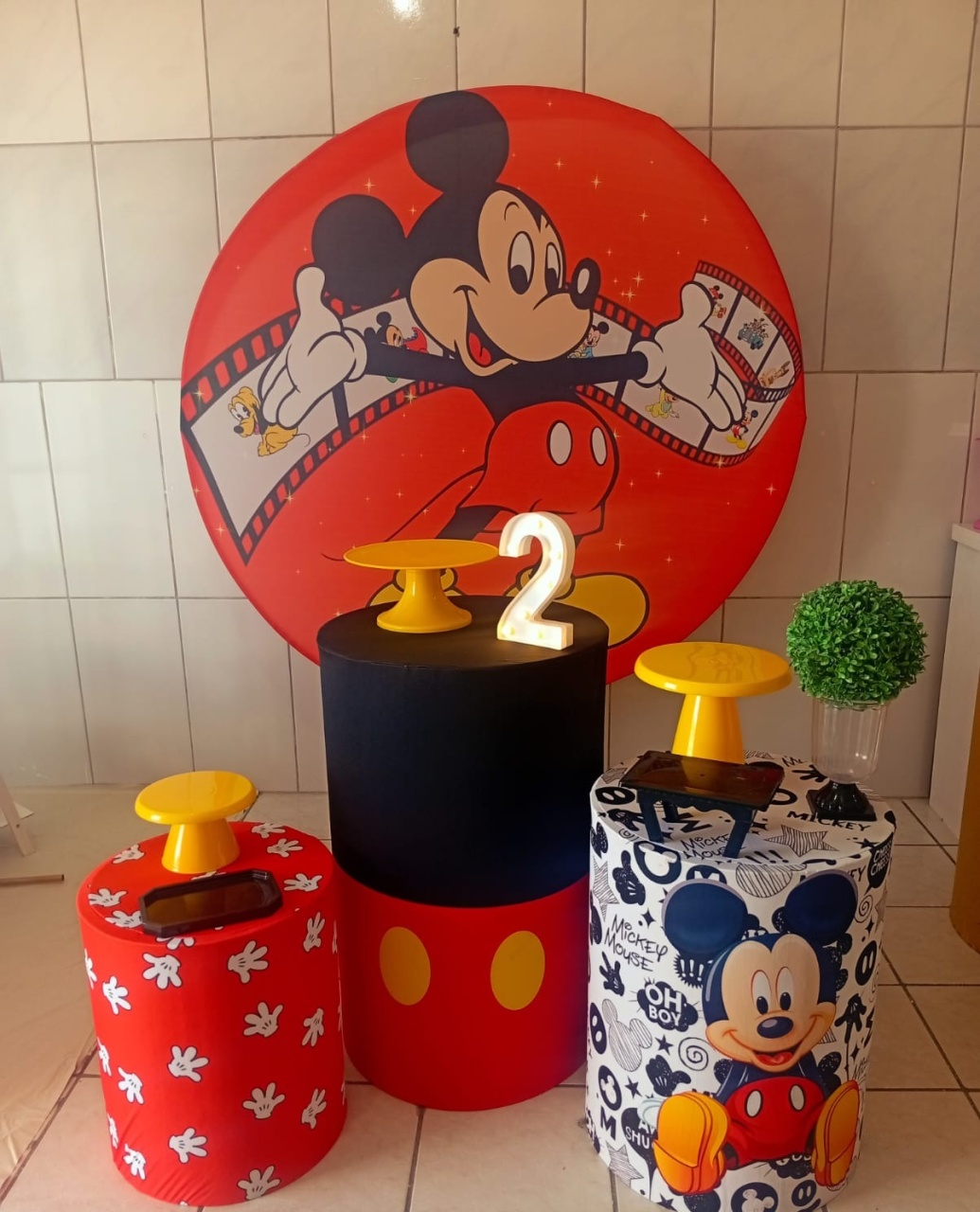Micky - Eliana Pegue e Monte