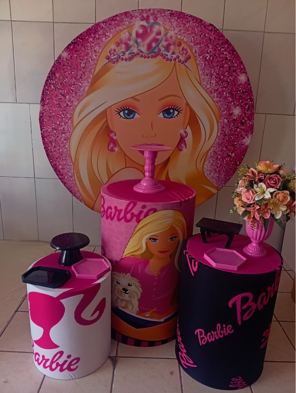 Barbie Completo - Eliana Pegue e Monte