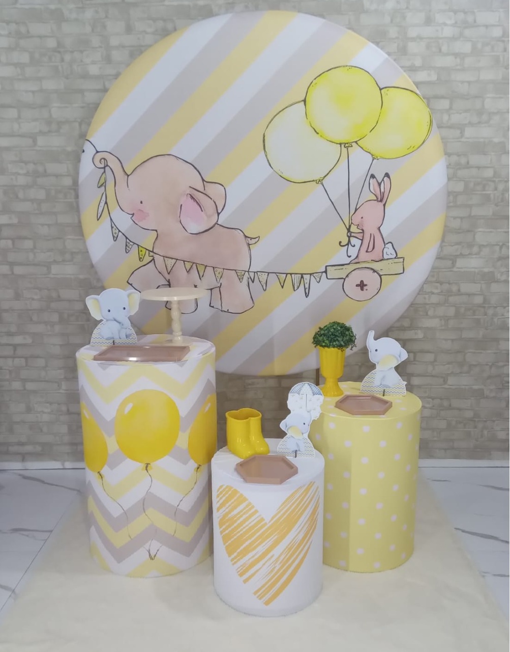 Aluguel de Tema Para Decoração de Festa Elefantinho Amarelo (Modelo 1) - Majas Pegue e Monte
