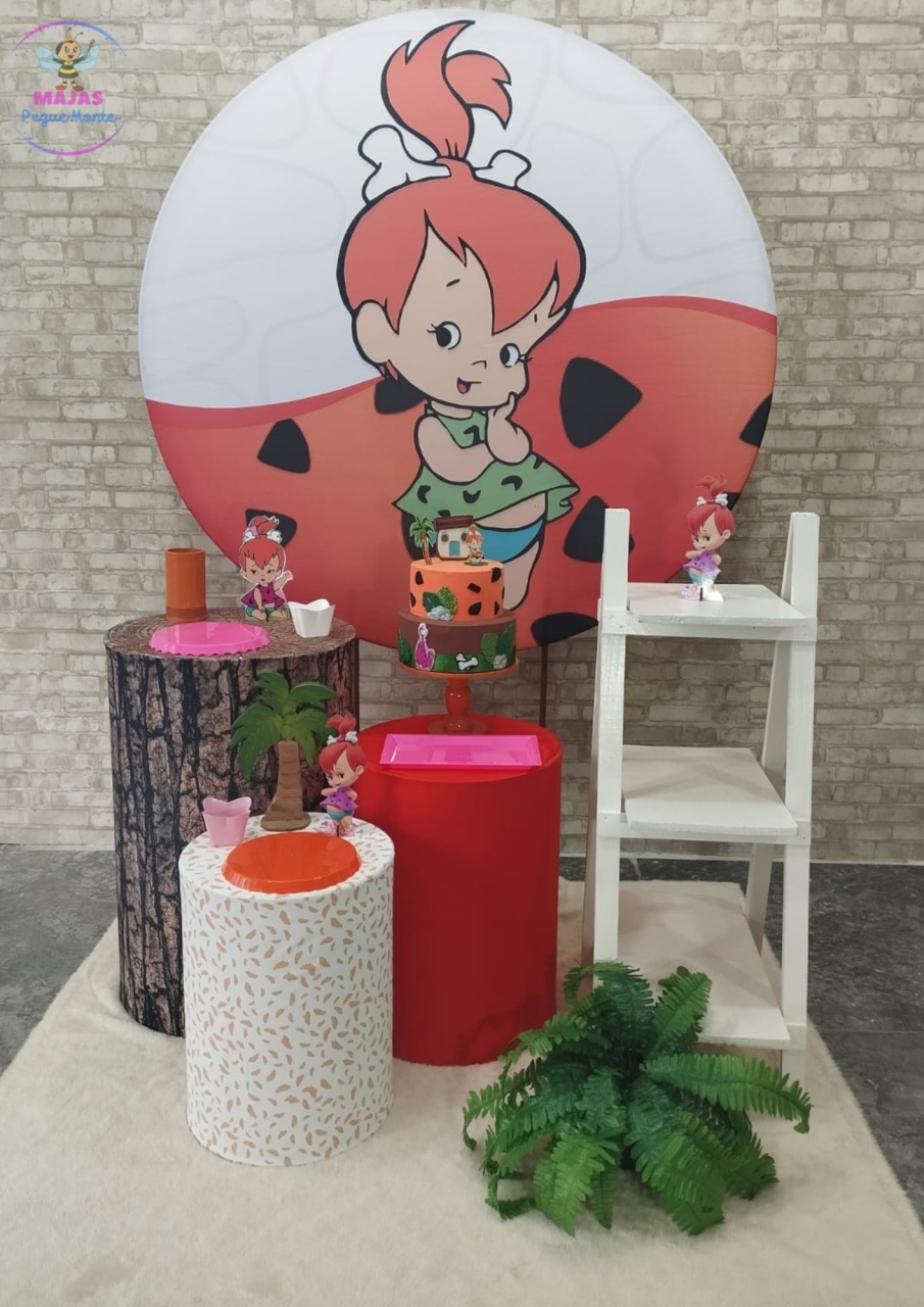 Alugar Tema Para Decoração de Festa Pedrita (Modelo 2) - Majas Pegue e Monte