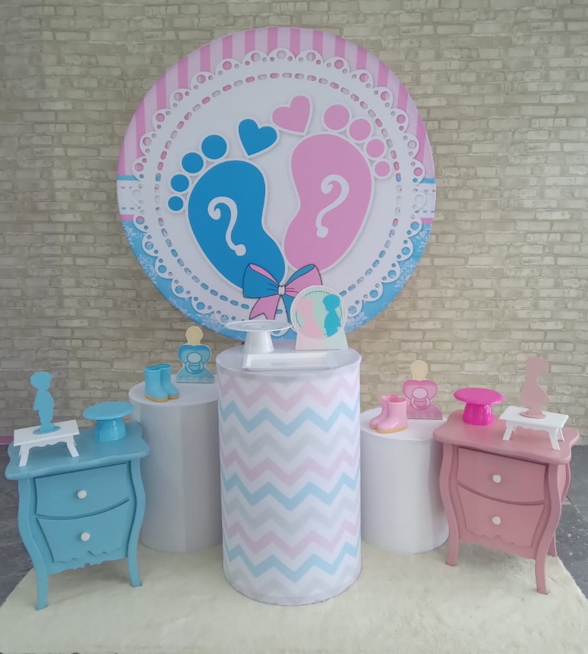 Alugar Tema Para Decoração de Festa Chá Revalação Pezinho (Modelo 3) - Majas Pegue e Monte