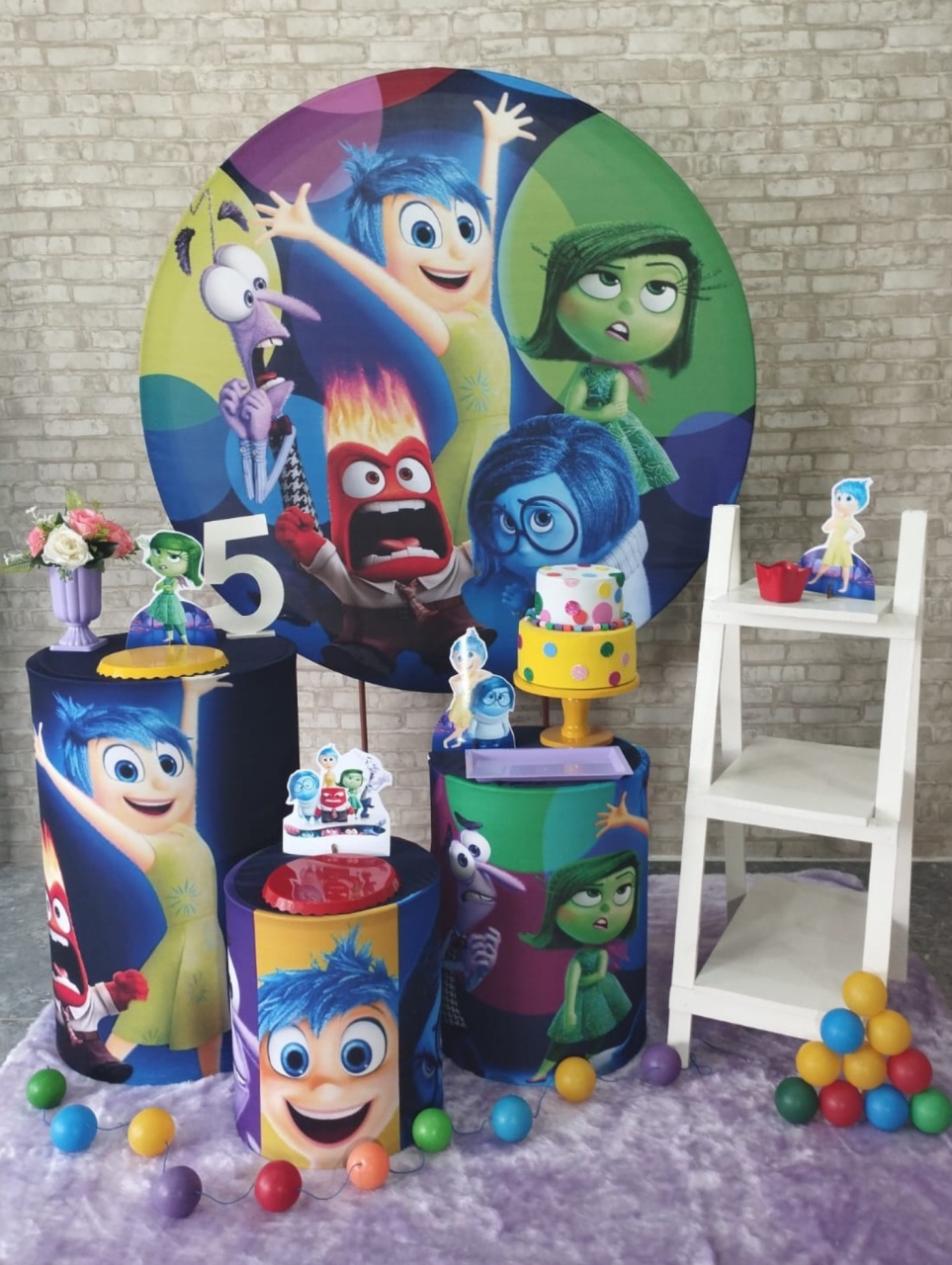 Alugar Tema Para Decoração de Festa Divertidament 1 (Modelo 2) - Majas Pegue e Monte