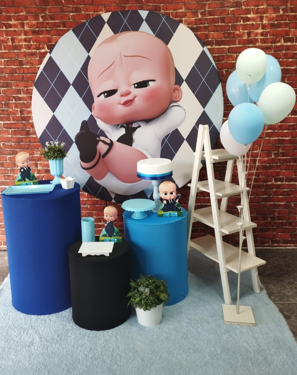 Alugar Tema Para Decoração de Festa Poderoso Chefinho (Modelo 2) - Majas Pegue e Monte