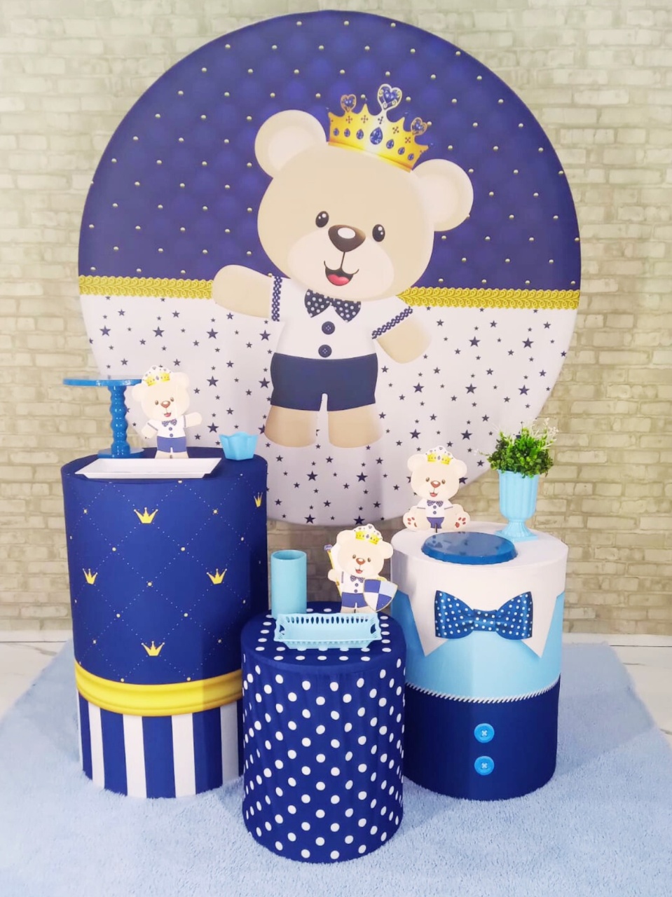 Alugar Tema Para Decoração de Festa Urso Realeza  (Modelo 1) - Majas Pegue e Monte