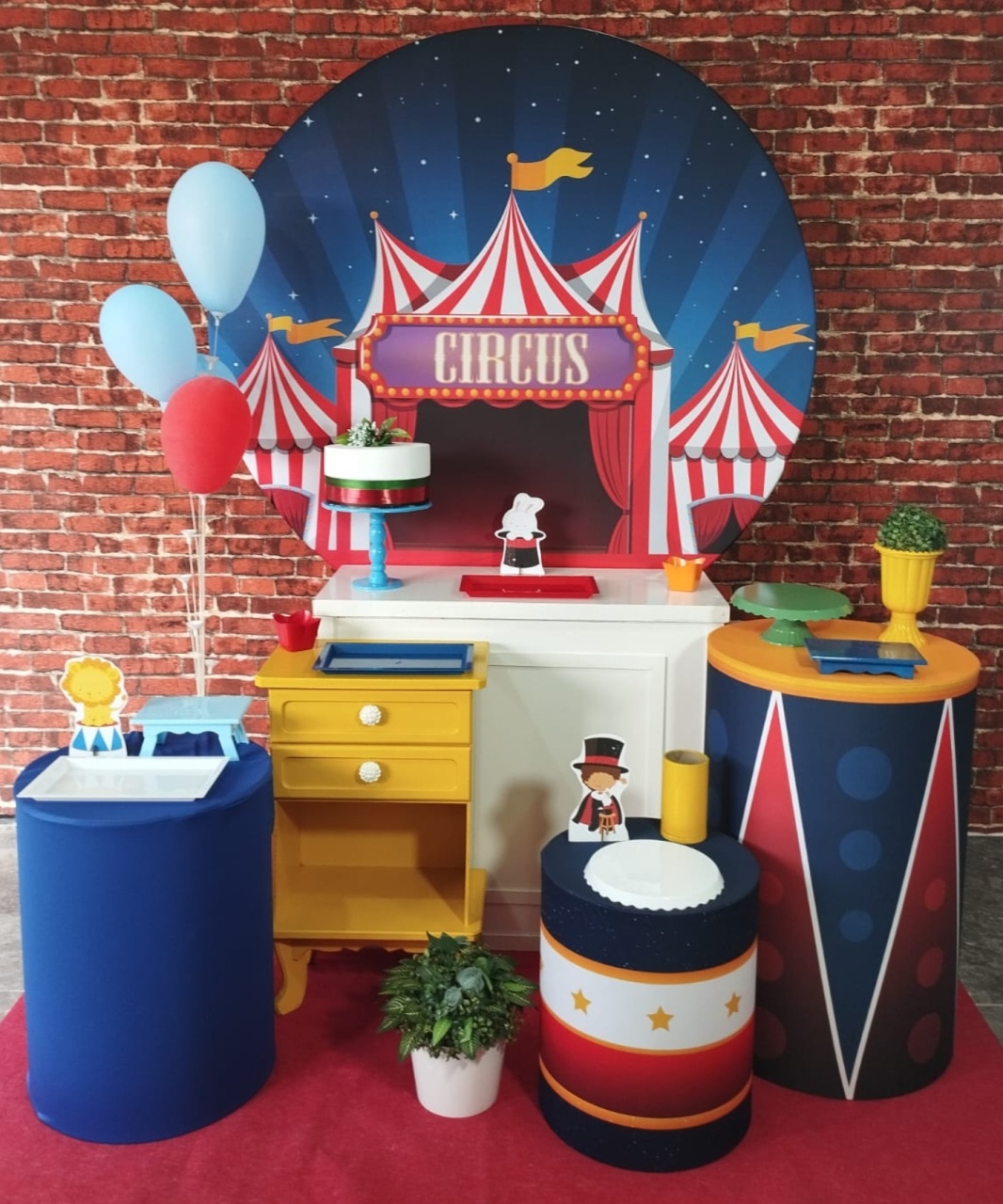 Alugar Tema Para Decoração de Festa Circo (Modelo 3) - Majas Pegue e Monte