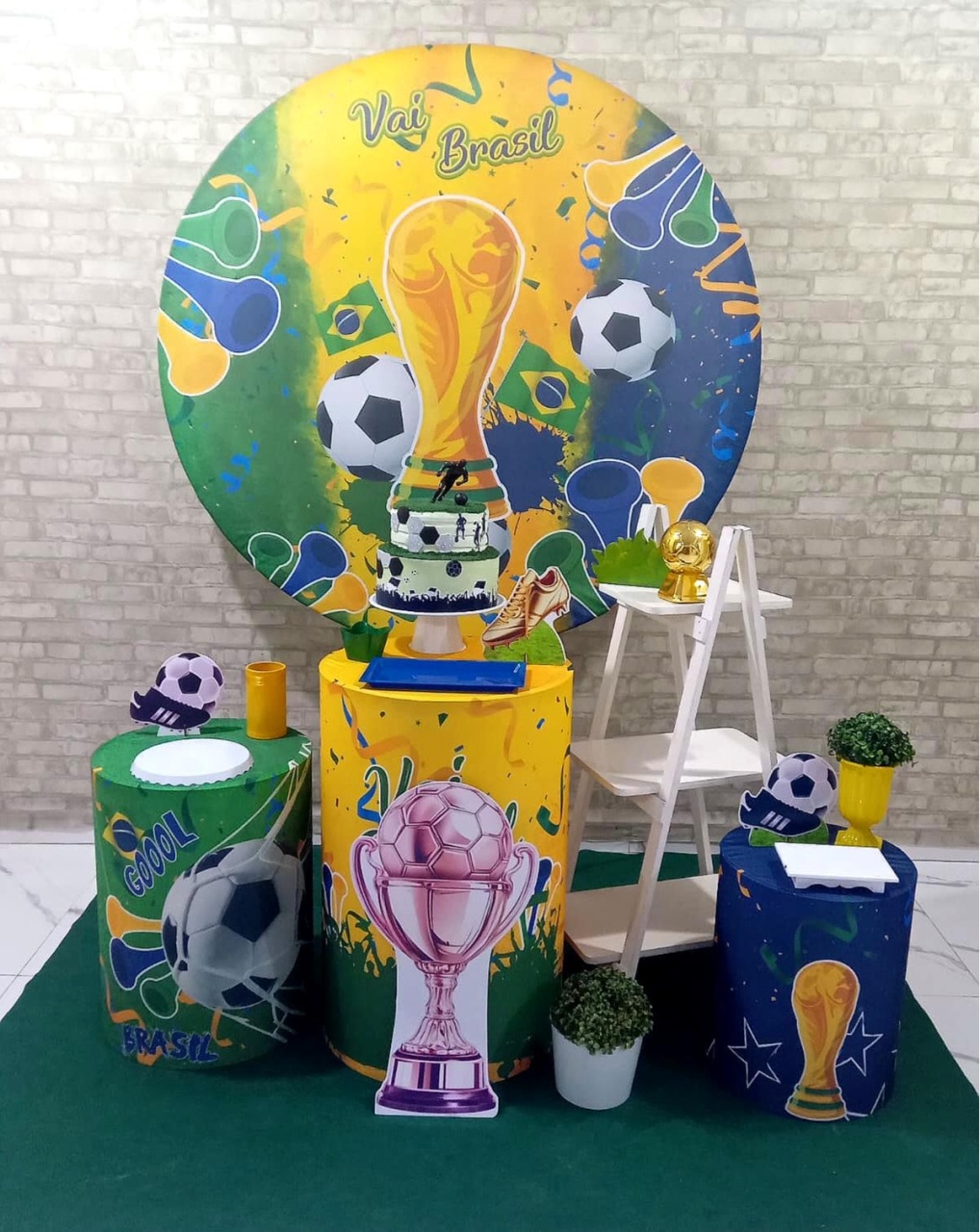 Alugue Tema Para Decoração de Festa Copa Do Mundo | Brasi | Fifa (Modelo 2) - Majas Pegue e Monte