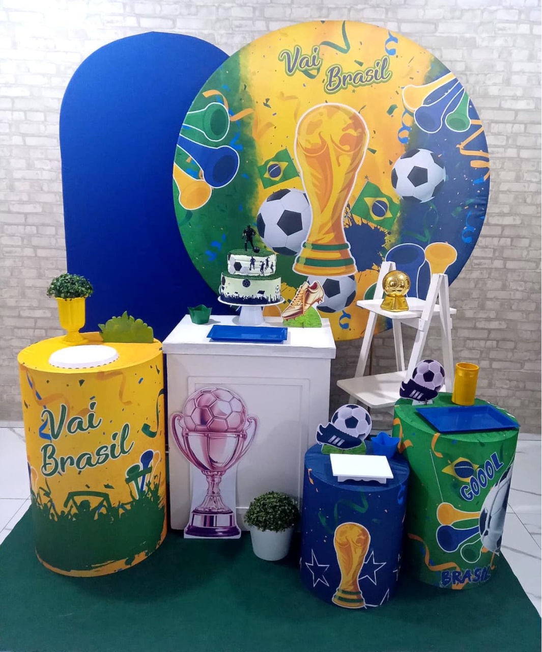 Alugue Tema Para Decoração de Festa Copa Do Mundo | Brasi | Fifa (Modelo 3) - Majas Pegue e Monte