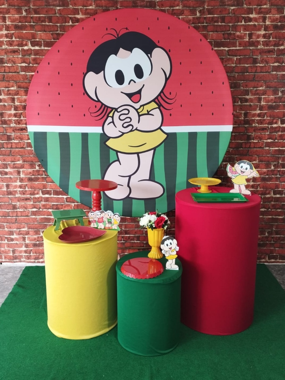 Alugar Tema Para Decoração de Festa Magali (Modelo 1) - Majas Pegue e Monte