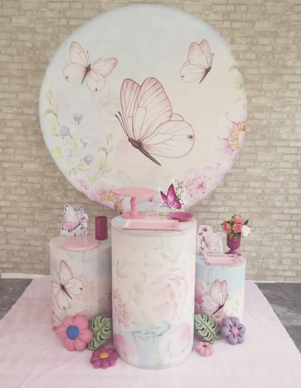 Alugar Tema Para Decoração de Festa Jardim de Borboletas (Modelo 1) - Majas Pegue e Monte