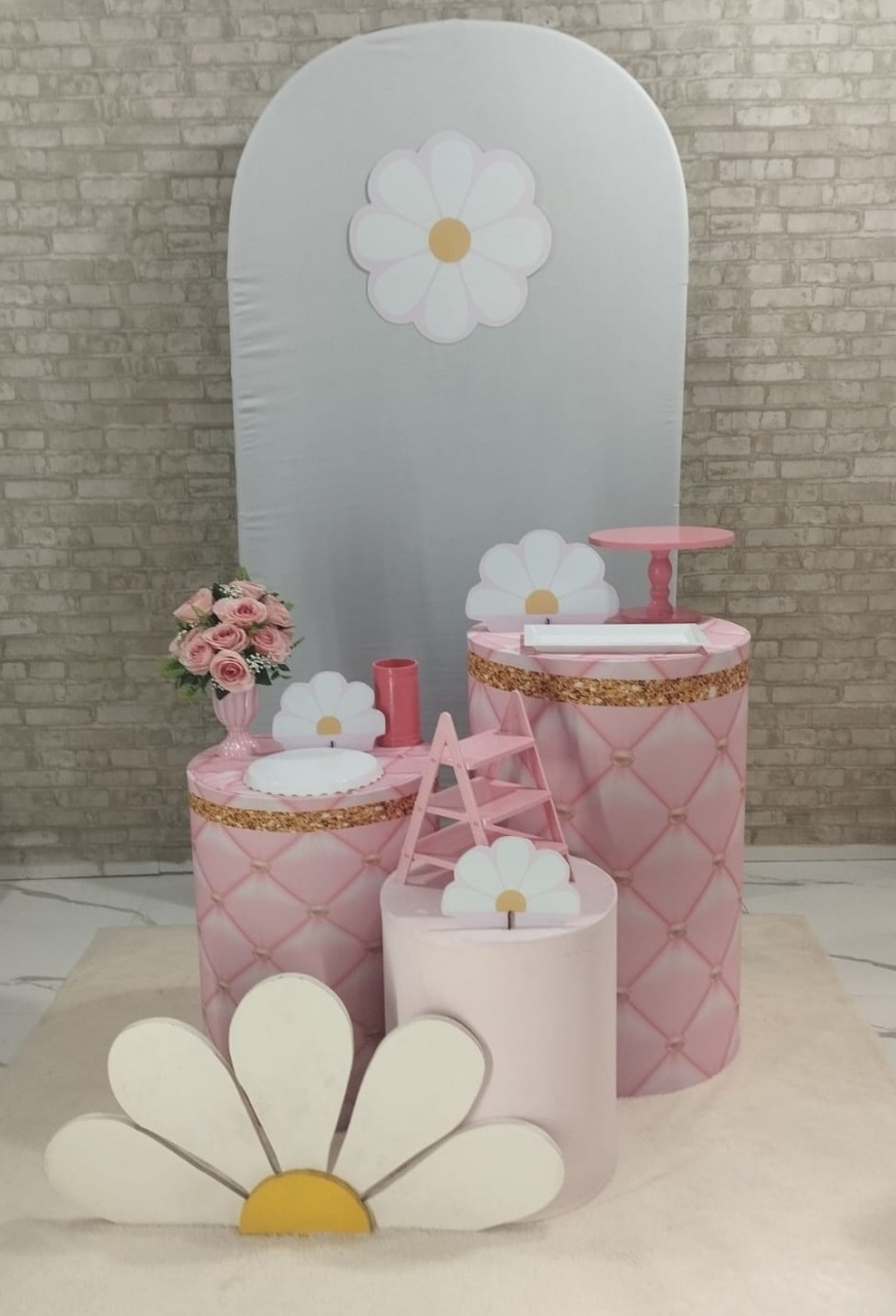 Alugue Tema Para Decoração de Festa Margaridas Rosa (Modelo 1) - Majas Pegue e Monte