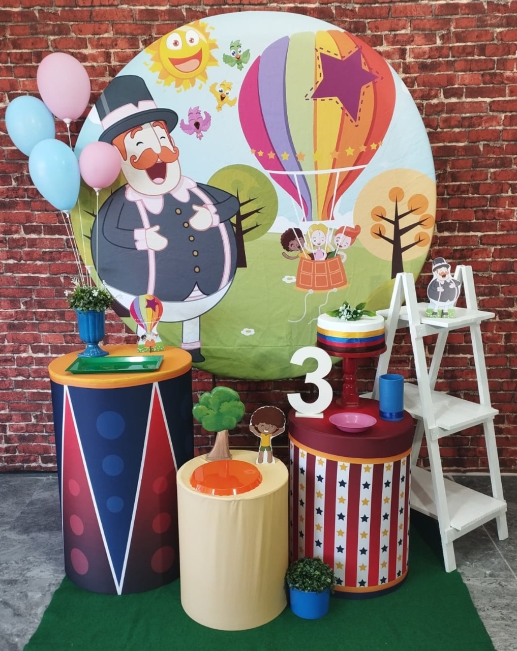 Alugar Tema Para Decoração de Festa Mundo Bita (Modelo 2) - Majas Pegue e Monte