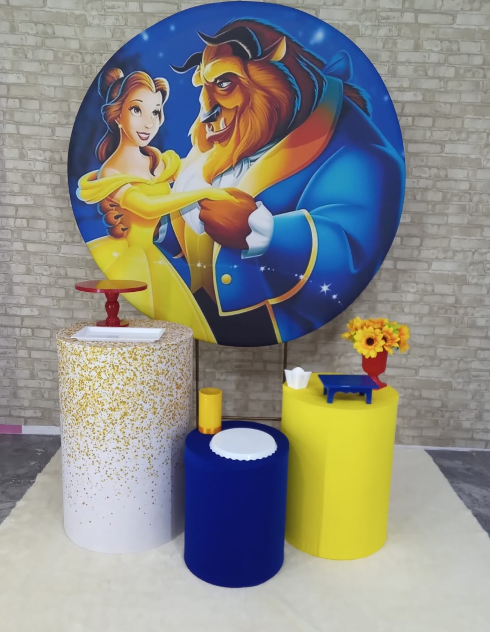 Alugar Tema Para Decoração de Festa A Bela E A Fera  (Modelo 1) - Majas Pegue e Monte