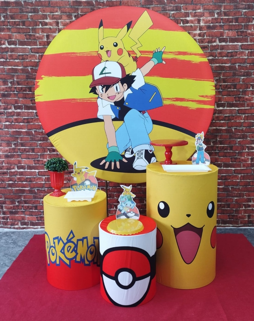 Alugar Tema Para Decoração de Festa Pokemon (Modelo 1) - Majas Pegue e Monte