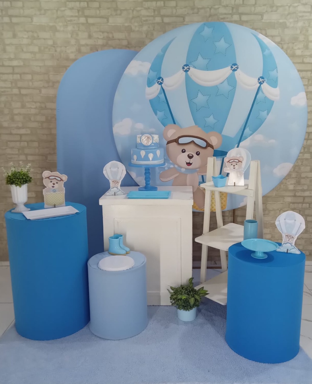 Alugar Tema Para Decoração de Festa Urso Baloeiro (Modelo 3) - Majas Pegue e Monte