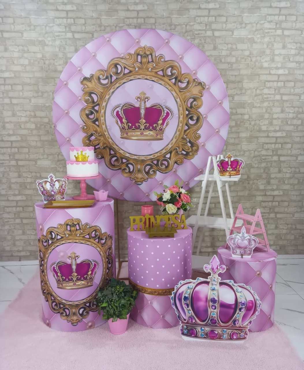 Alugar Tema Para Decoração de Festa Realeza (Modelo 2) - Majas Pegue e Monte