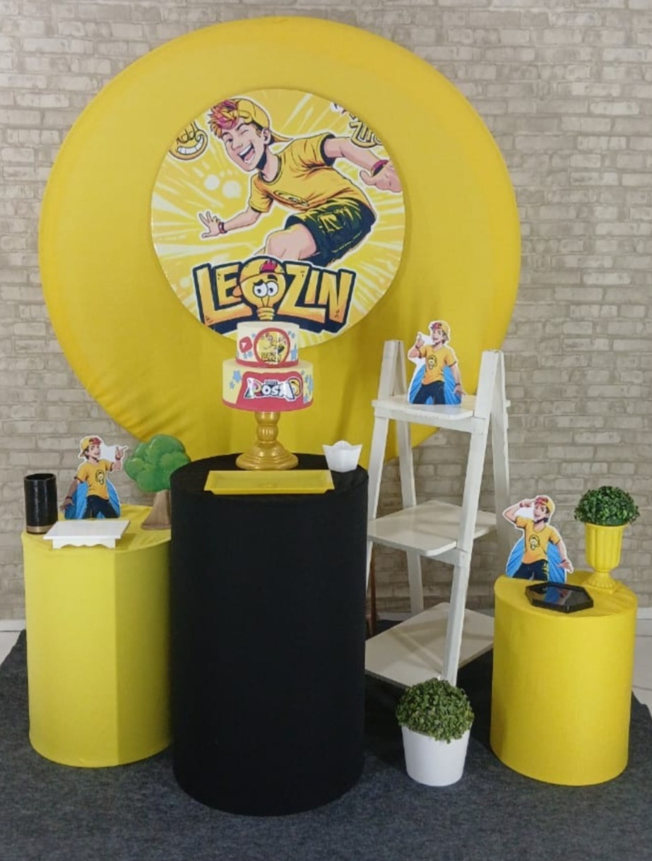 Alugar Tema Para Decoração de Festa Leozin dos Rosa (Modelo 2) - Majas Pegue e Monte