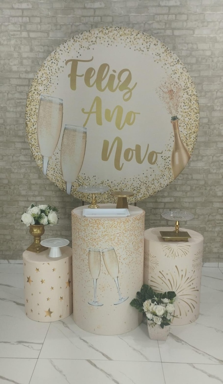 Alugue Tema Para Decoração de Festa Ano Novo (Modelo 1) - Majas Pegue e Monte