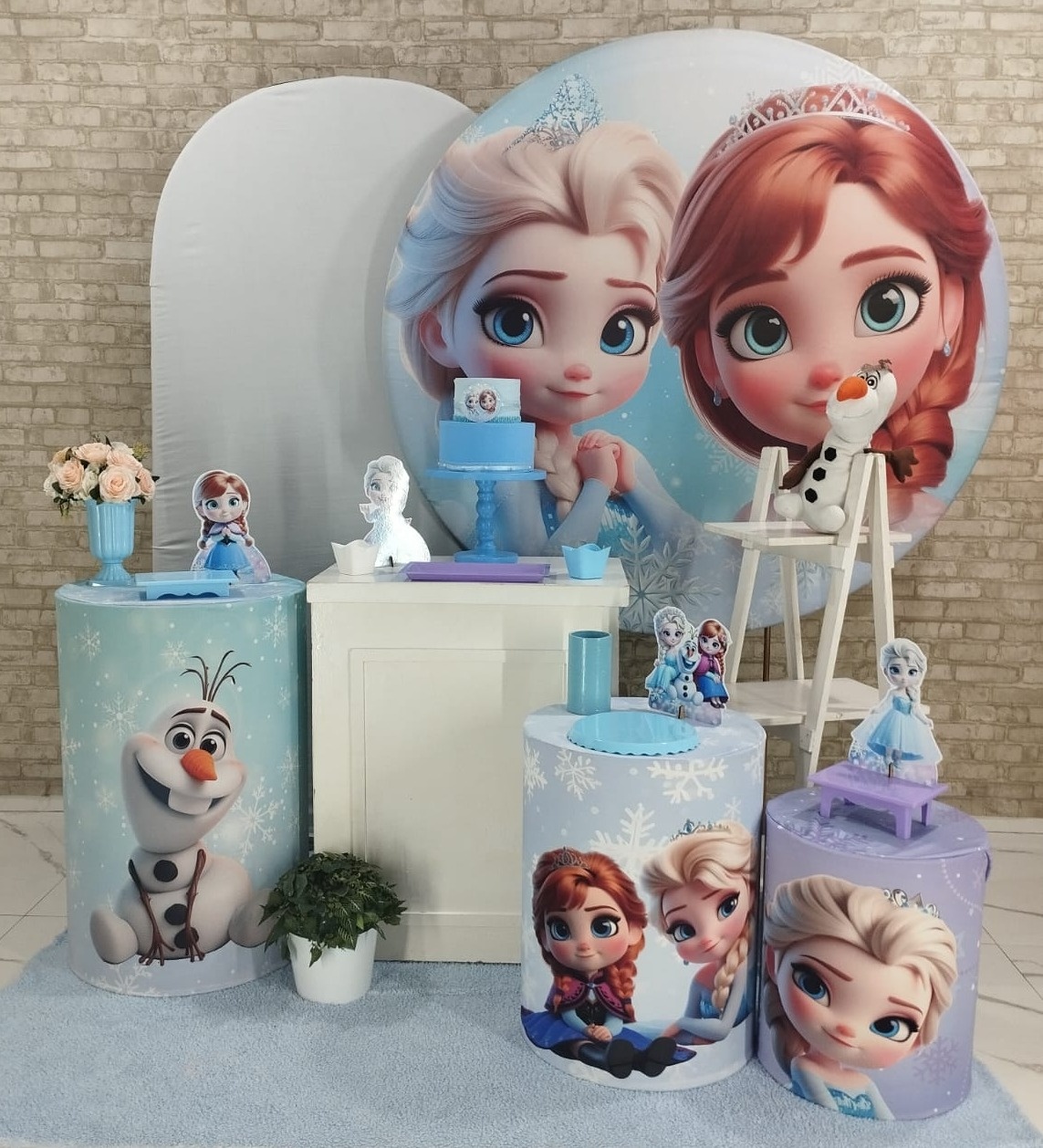 Alugue Tema Para Decoração de Festa Frozen Baby (Modelo 3) - Majas Pegue e Monte