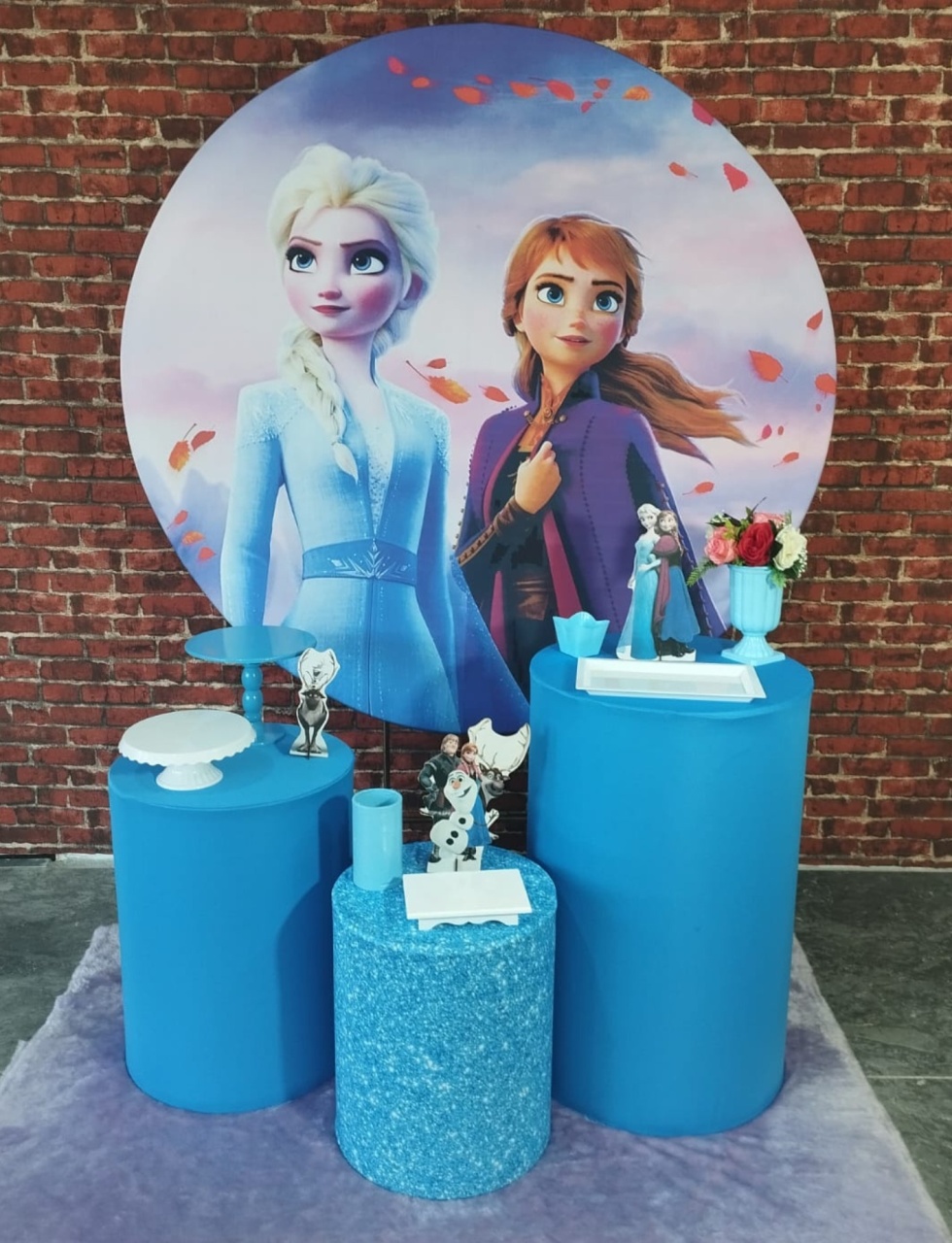 Alugue Tema Para Decoração de Festa Frozen 1 (Modelo 1) - Majas Pegue e Monte