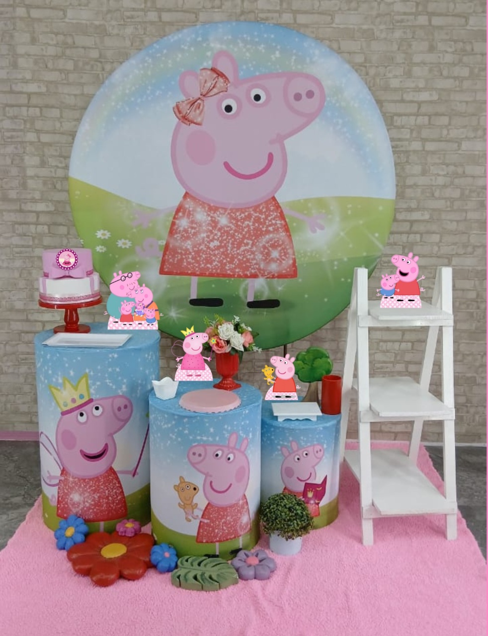 Alugar Tema Para Decoração de Festa Pepa Pig (Modelo 2) - Majas Pegue e Monte