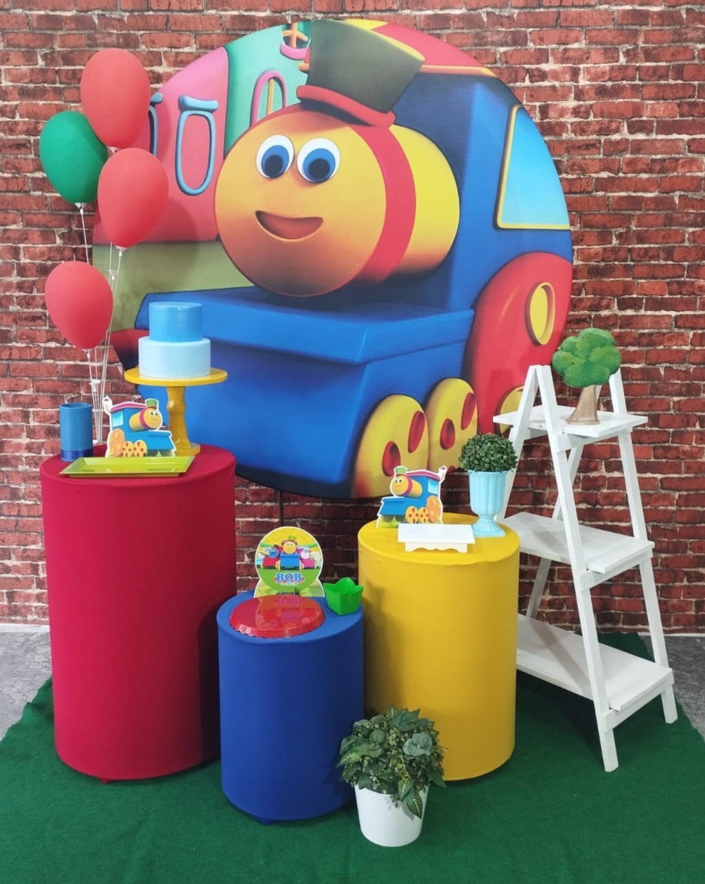 Alugar Tema Para Decoração de Festa Bob O Trem (Modelo 2) - Majas Pegue e Monte