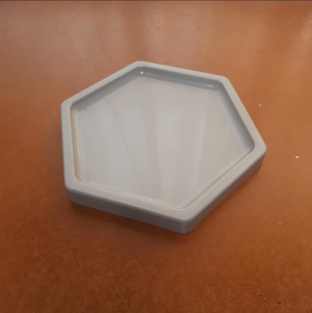 Bandeja Plástico Abs Sextavada 18Cm Cinza - Maluhe decorações 