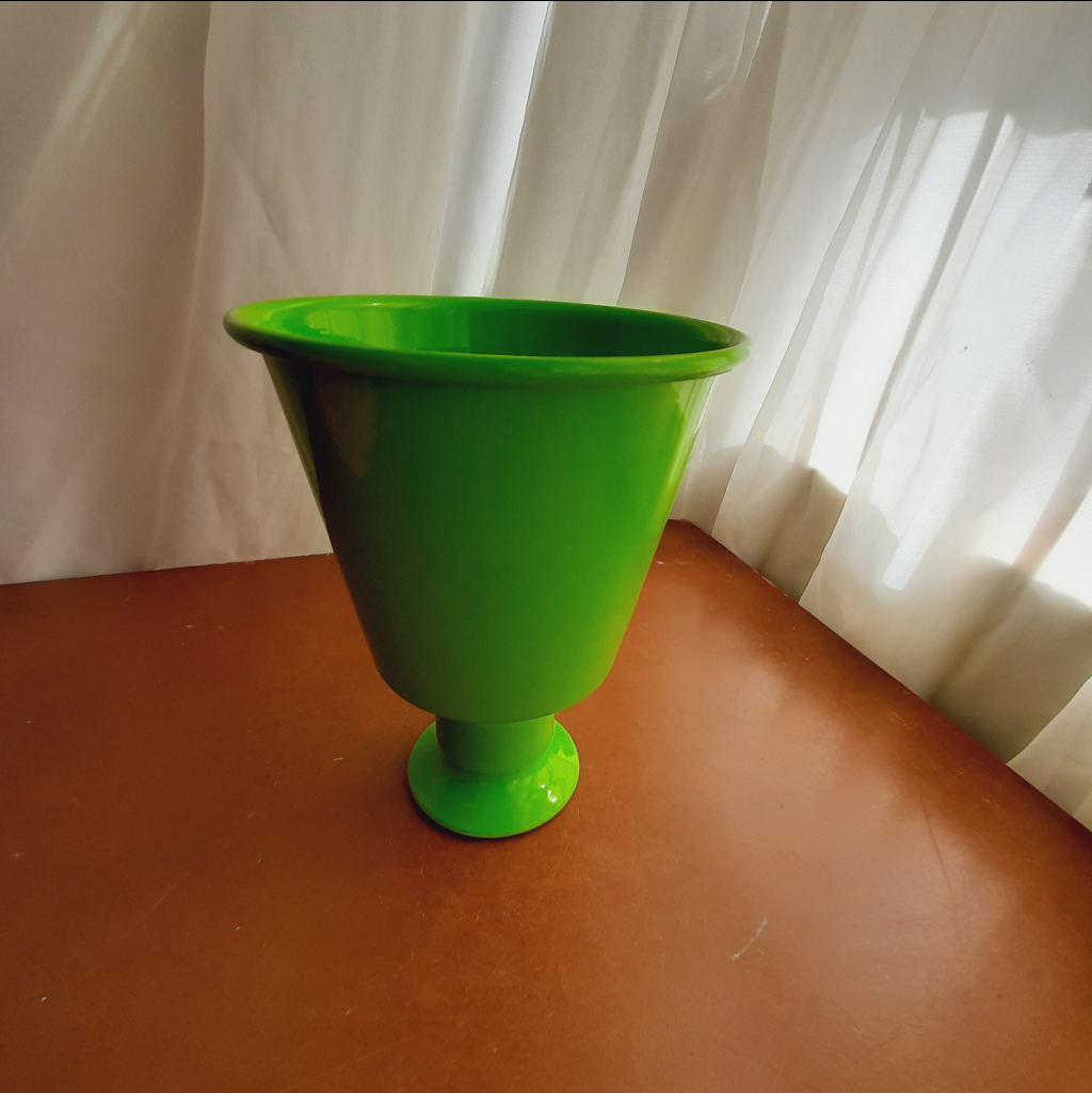 Vasinho Metal Tam. M Verde - Maluhe decorações 
