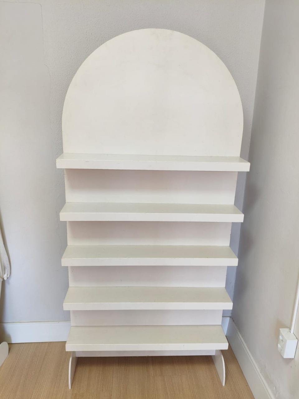 Painel  Com Prateleiras Desmontável  - Maluhe decorações 