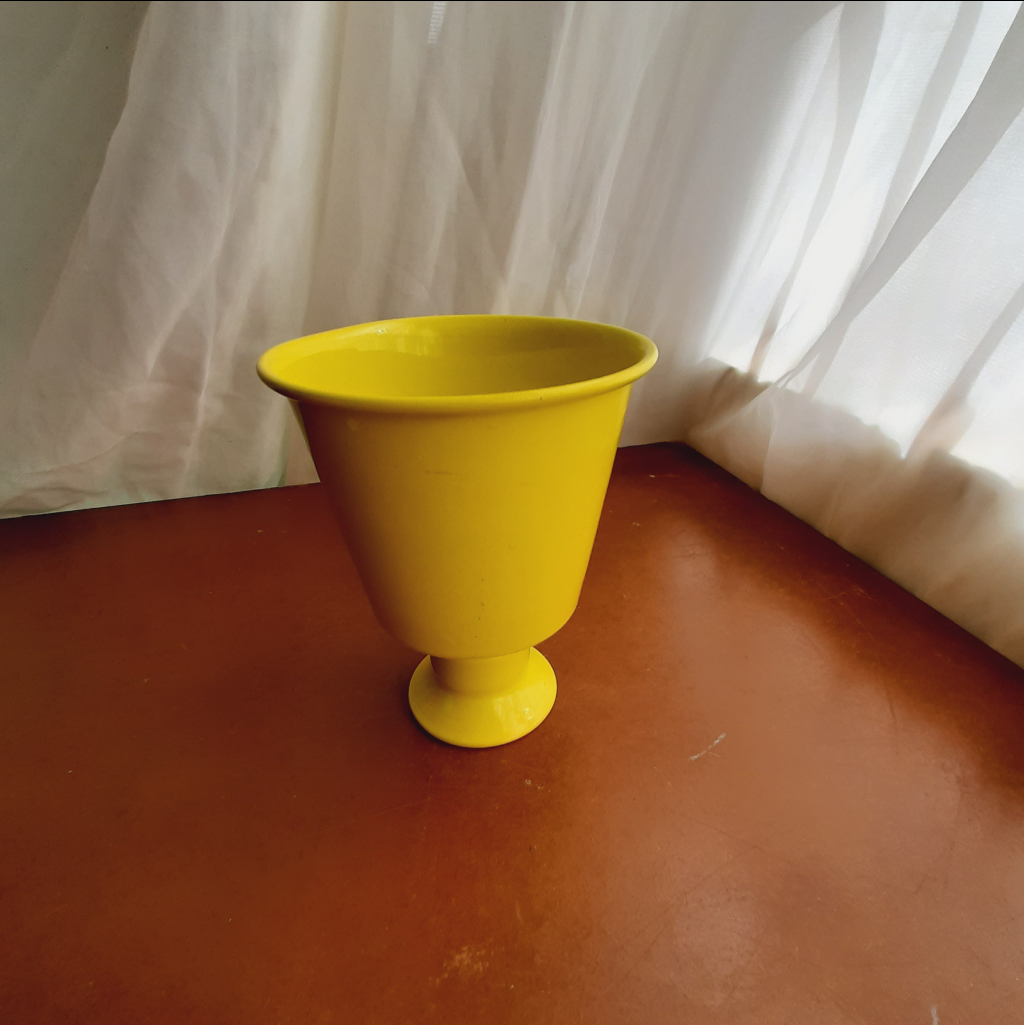 Vasinho Metal Tam. P Amarelo Neon - Maluhe decorações 