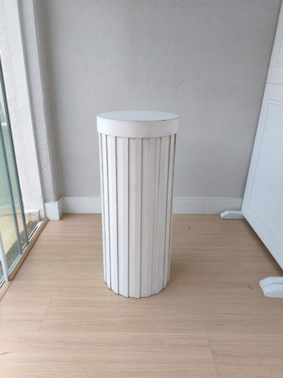 Cilindro Alto Ripado Branco  - Maluhe decorações 