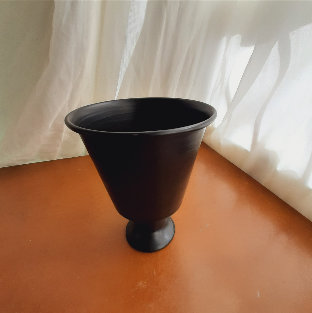 Vasinho Metal Tam. M Preto - Maluhe decorações 