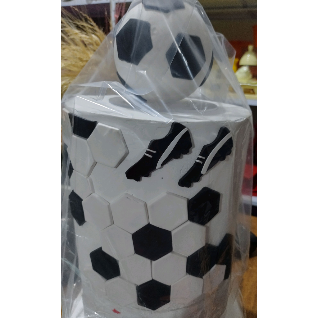 Bolo  Fake - Maluhe decorações 