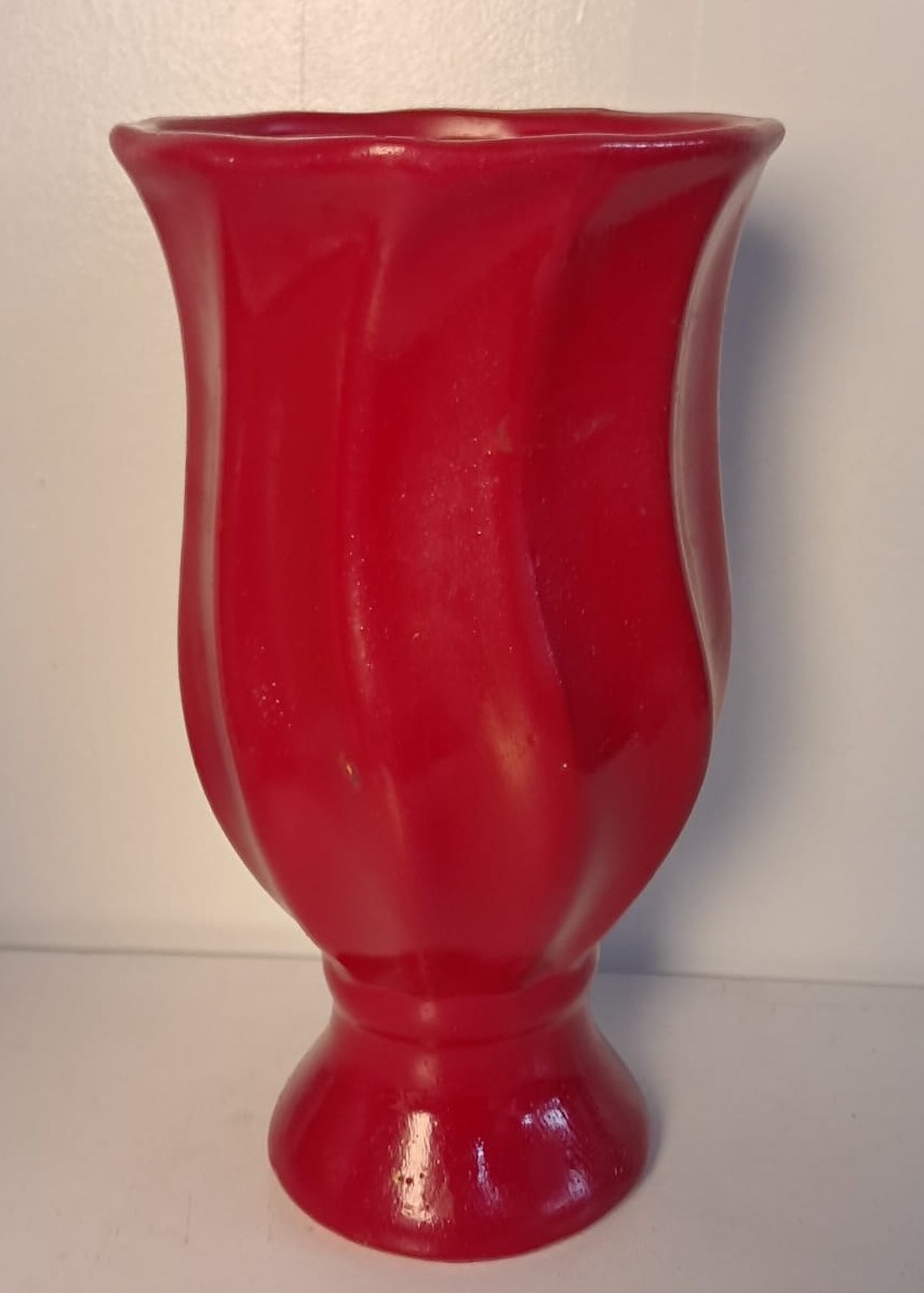 Vaso Médio Vermelho de Louça 24Cm - Stefane Sales 