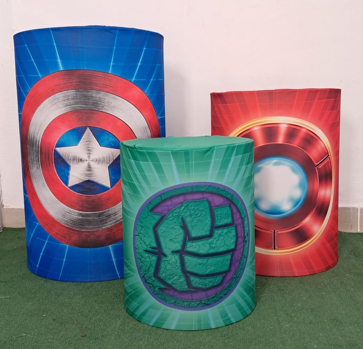 Capa Vingadores (Hulk, Capitão América E Homem de Ferro) - Stefane Sales 