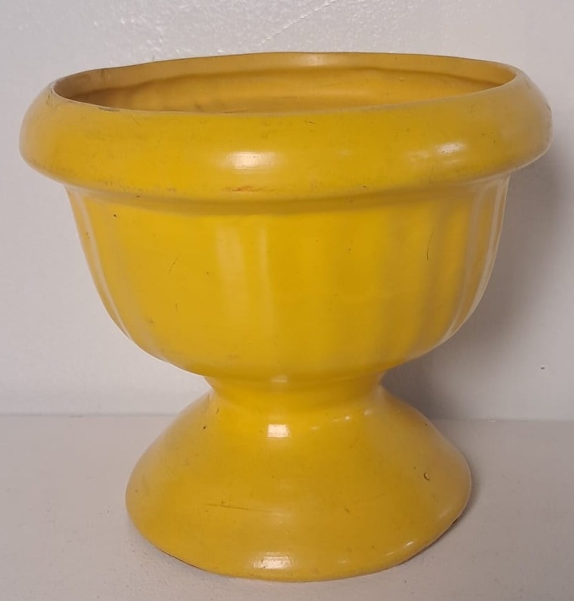 Vaso Amarelo de Louça P - Stefane Sales 