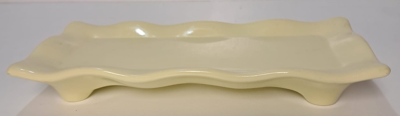 Bandeja Onda Rasteira Amarelo Candy de Louça - Stefane Sales 