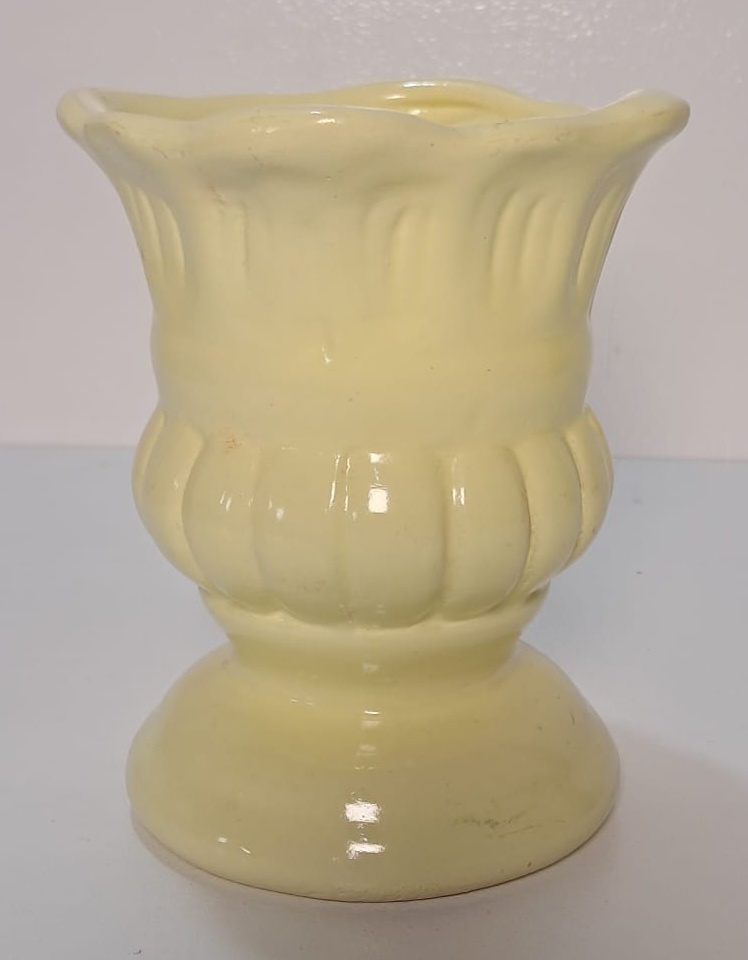 Piruliteiro Amarelo Candy de Louça - Stefane Sales 