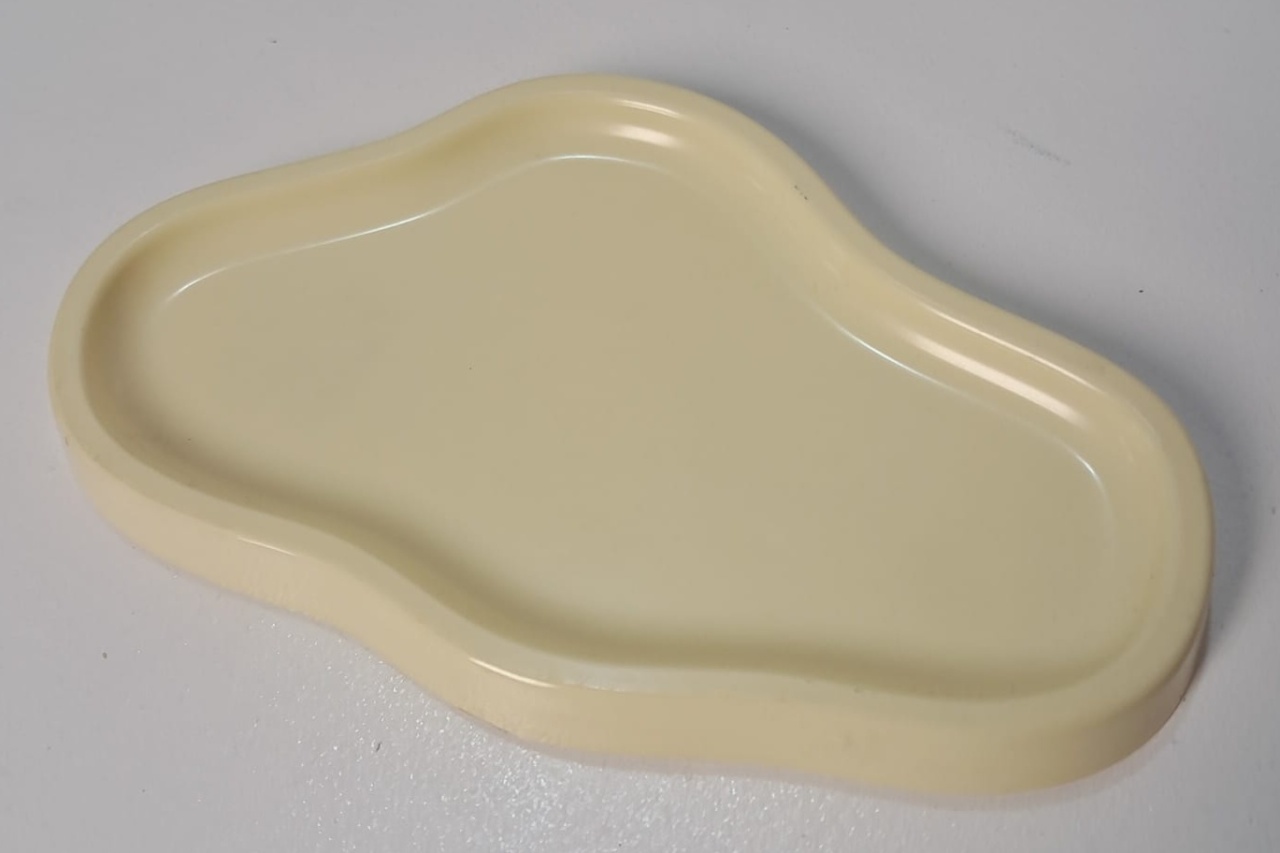 Bandeja Orgânica Amarelo Candy de Plástico - Stefane Sales 