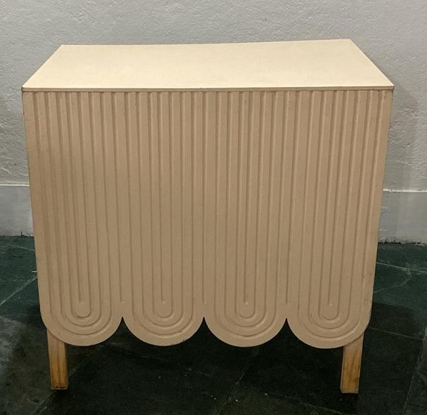 Mesa Bege Riscada de 80Cmx60Cm - Stefane Sales 
