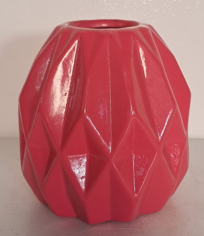 Vaso Geométrico Rosa Chiclete de Louça - Stefane Sales 