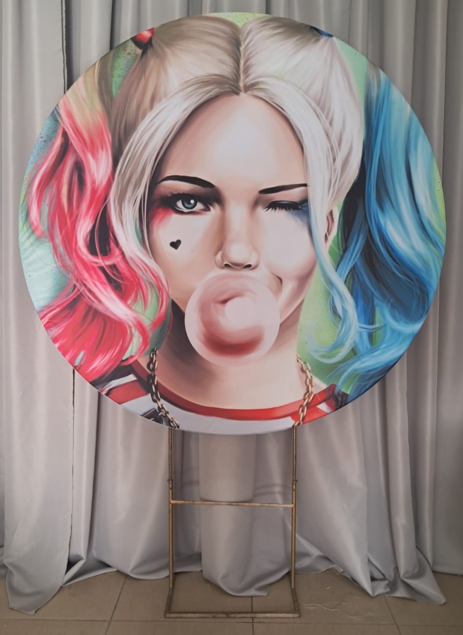Painel Arlequina Com Bola de Chiclete - Stefane Sales 