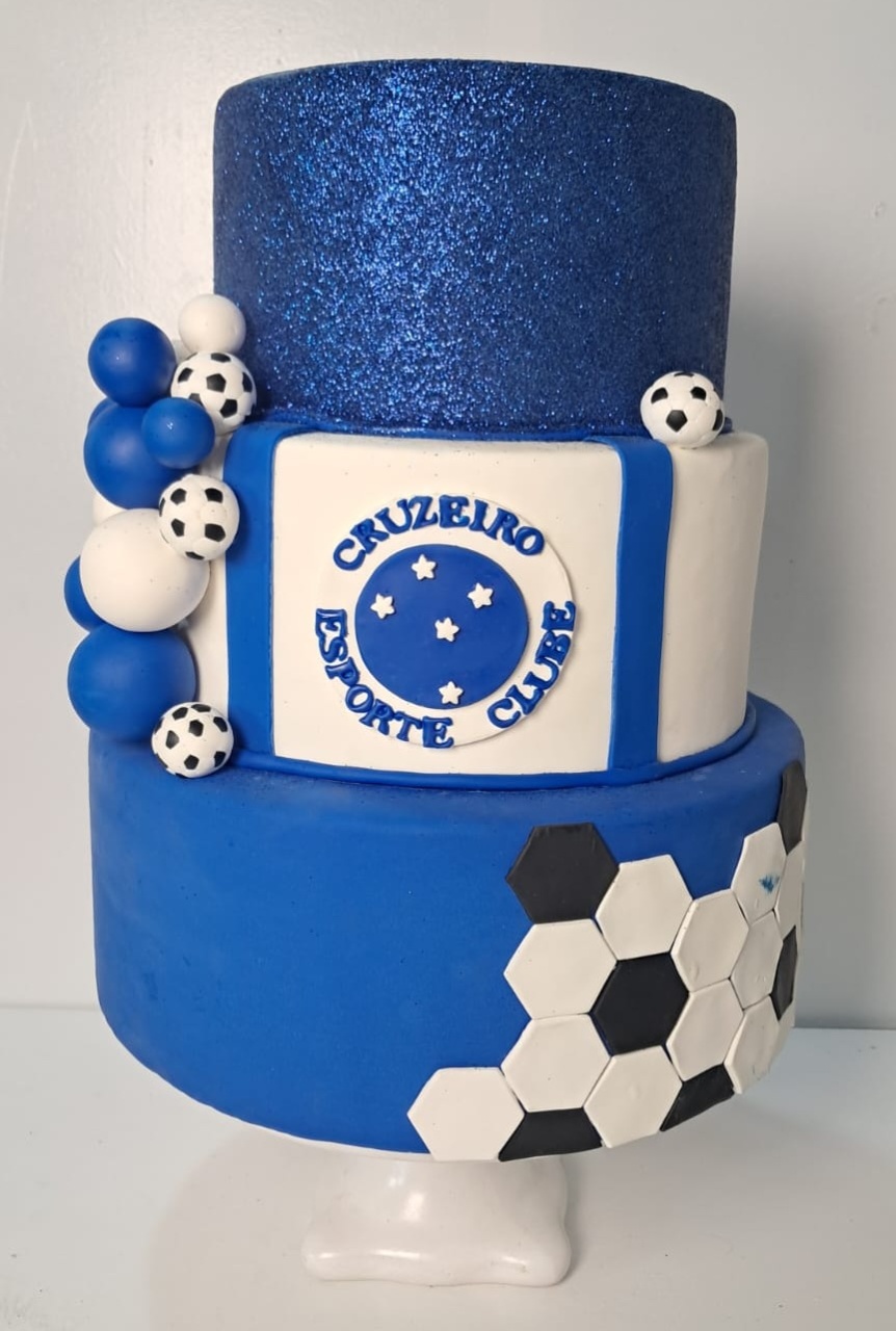 Bolo Fake Do Cruzeiro - Stefane Sales 