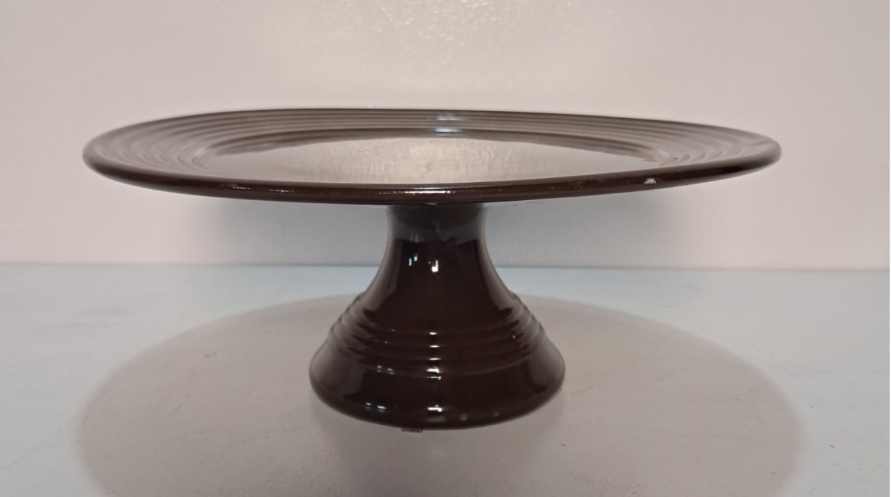 Boleira de Louça Marrom - Stefane Sales 