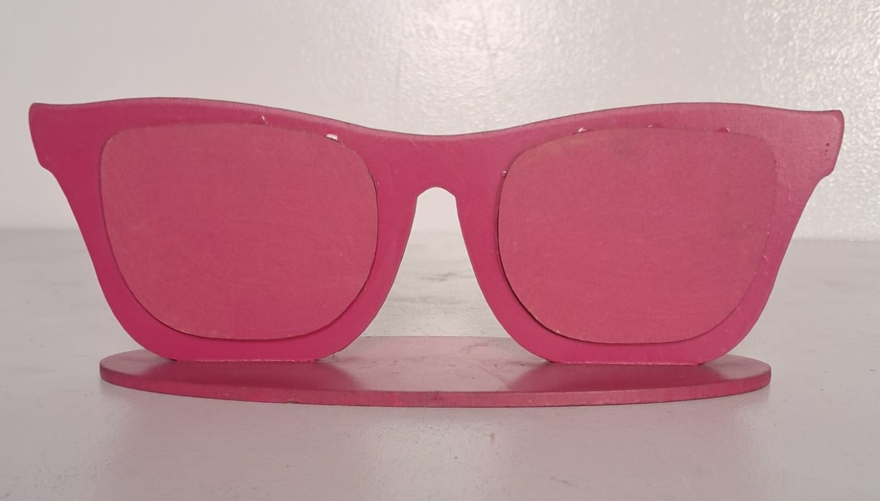 Óculos Rosa de Mdf - Stefane Sales 