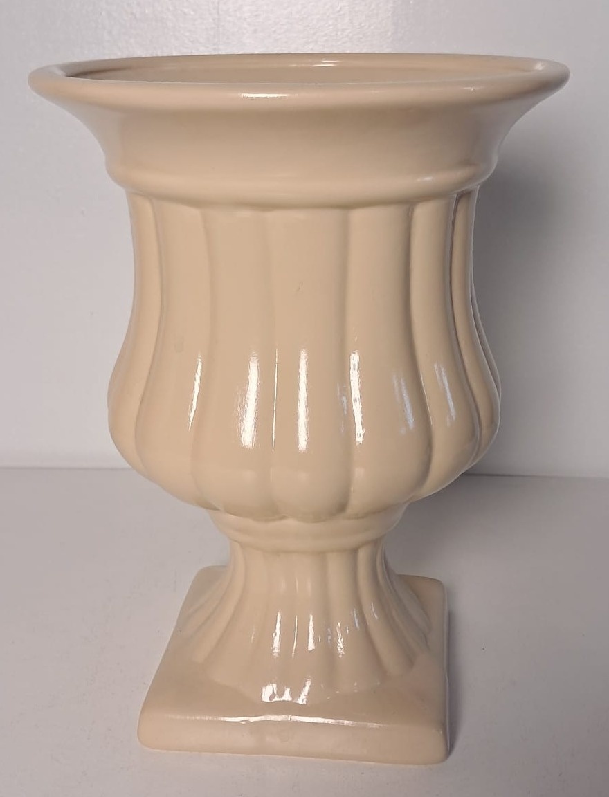 Vaso Bege de Louça M 26Cm - Stefane Sales 